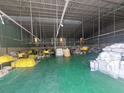 Cho thuê kho xưởng khuôn viên 1000m2.Nền sơn epoxy ,Thuận an,Bình Dươg