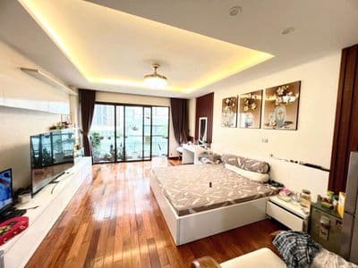 Bán nhà Trâu Quỳ, tháng máy, full nội thất, Gara ô tô, 4 phòng ngủ