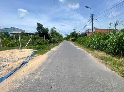 Kẹt tiền nên bán nhà thô hoàn thiện 85%. Giá 2 tỷ có thương lượng.