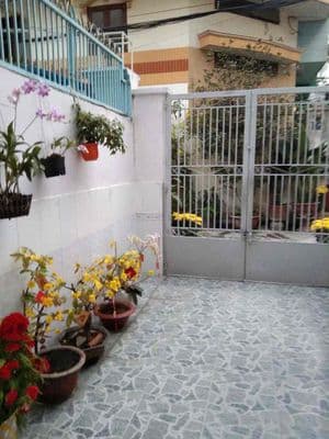 Nhà cấp 3 gần nhà thờ đồng tiến - chợ nguyễn tri phương.