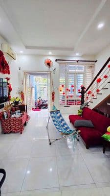 Cạnh Vành Đai 2 xe hơi vào nhà 66m2 ngang 4.7m 3 tầng chỉ 5.45 tỷ TL