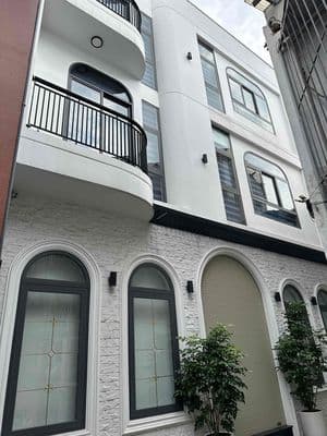 Bán nhà:6,3x9,2,3 lầu,2 mặt tiền lô nhì Trần quốc toản,p.Võ thị sáu,Q3