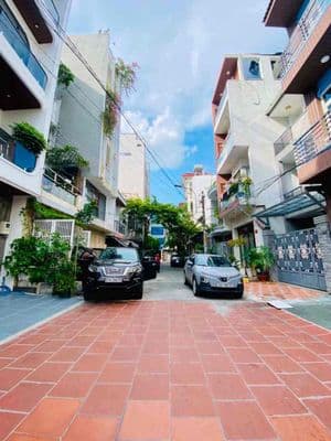 Nguyễn văn quá , dt 4x20 , xe hơi đỗ cửa , tiện xây mới ,nhỉnh 4 tỷ