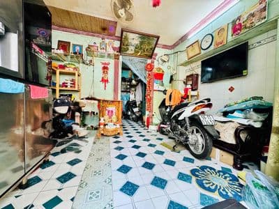 Bán nhà gần cầu Nguyễn Văn Cừ-HẺM XE HƠI-28m2 2tầng 2PN-SHR ko QH