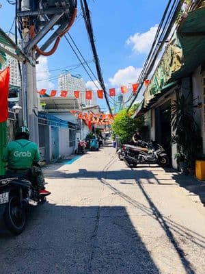 BÁN ĐẤT TẶNG NHÀ - NGUYỄN HỮU CẢNH - 74m2- SỔ VUÔNG A4 GIÁ 8,5TỶ