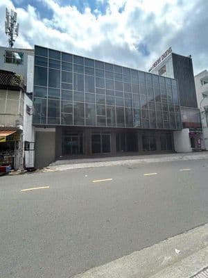 Cho thuê mặt bằng đường ung văn khiêm dt 25 x 30m quận bình thạnh