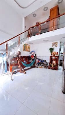 Nhà lầu đẹp cần bán tại kdc Bửu Hòa, Biên Hòa