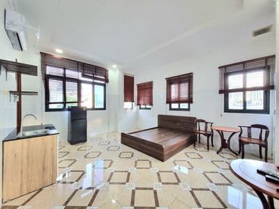 Studio full nt- cửa sổ thoáng mát- thang máy ngay nguyễn tri phương