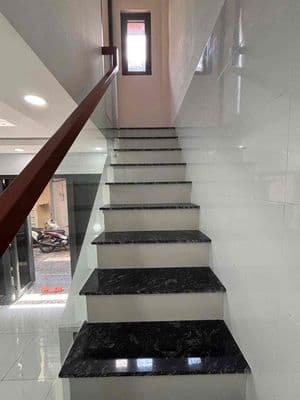 Hẻm 5m. Nhật Tảo . P7 Q.11