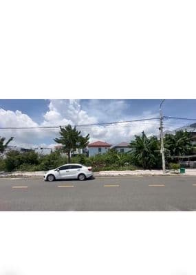 Đất biệt thự: 300m2 ngang 12 - view sông Cổ Cò - Hiếm có lô bán.