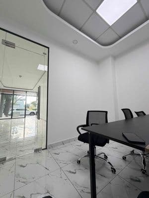 Văn Phòng giá rẻ full nội thất, KV Oto để thoải mái và nhiều tiện ích