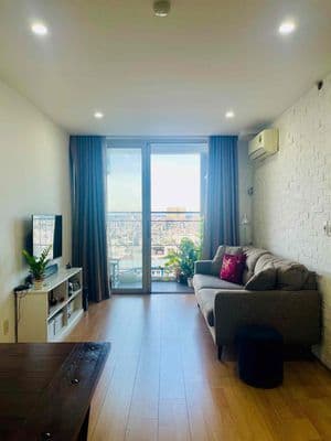 Căn hộ 2PN hướng Đông view biển tầng cao