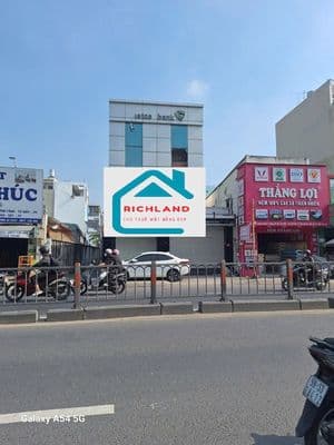 Cho thuê nhà căn góc 2 mặt tiền quang trung 8x22m nở hậu 16m - 4 tầng