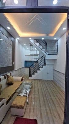 Nhà Đúc 2 Lầu Metro Q12. 3PN2WC. Mới đẹp. Chính chủ
