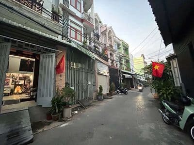 Nh-à còn Chính chủ ,cần bán