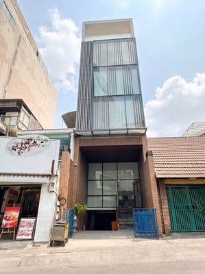TOÀ NHÀ ỐP KÍNH - 406C Cộng Hoà P13 Q.TB - 6x20m - 6 tầng Có Thang Máy