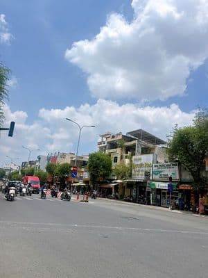 Bán nhà mặt tiền Lê Trọng Tấn, DT 5mx25m, 3 tầng, Gần đường Bờ Bao