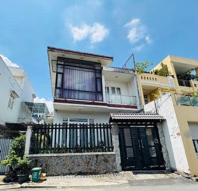 NHÀ MẶT TIỀN GIỮA VÀNH ĐAI 2 & SÔNG SÀI GÒN_SÁT MT ĐƯỜNG 2_130m2