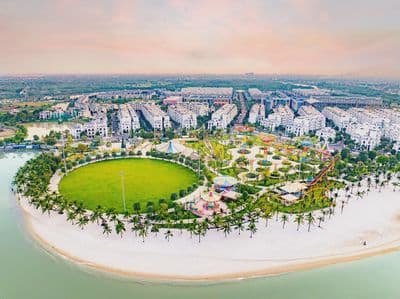 Chính chủ bán nhanh 2pn2wc, tầng trung, vừa view sông và view hồ bơi