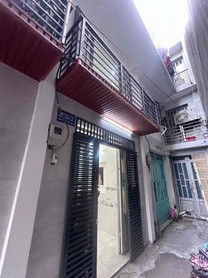 nhà 2/ hiệp thành 13.quận 12.DT: 3.3m x 5m đúc lầu .2pn-2wc shc