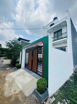 chủ nhà kẹt tiền nên bán gấp căn nhà đẹp giá cực tốt