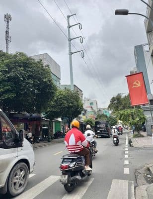 1 CĂN RA MT BÌNH THỚI, HEM 12M , NGANG 6M,, TẶNG NỘI THẤT , 5 TẦNG.