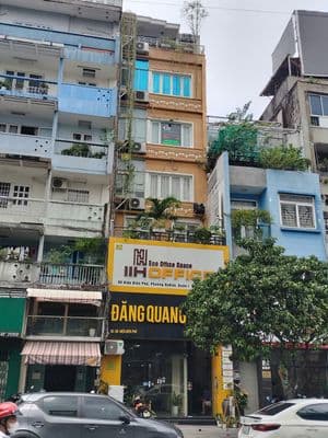 Văn phòng m.tiền, q1 xanh thoáng, view đẹp (đủ nội thất) , d.v khác .