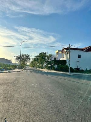 Bán lô 2 mặt tiền siêu đẹp khu vực trung tâm Hội An