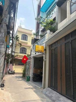 HƠN 6 TỶ - nhà Gò Vấp, Hẻm lớn trải nhựa , DT 55m2, 5 Tầng, xe hơi vô