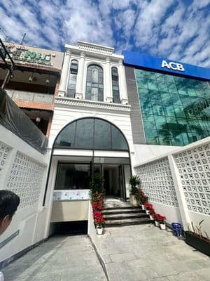 Tòa nhà mt trần não q2 - có hầm & thang máy - giá 120 tr/tháng