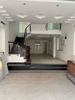 Chính chủ cần cho thuê nhà phố đường chính số 7 KDC 13E Intresco.