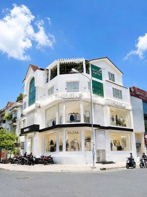 Cho thuê nhà góc 2 mặt tiền hoa lan – hoa sứ, ngay phan xích long