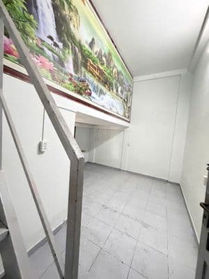 Becamex Hòa Lợi , lầu 1. Sổ hồng: 500 triệu.