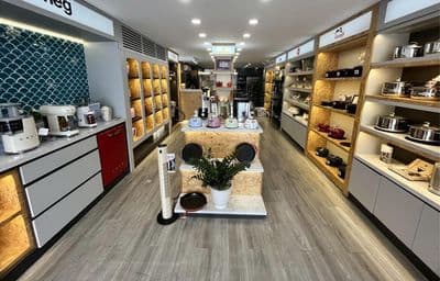 Ngang 5m ! Mặt Tiền Phan Đình Phùng 5x20m Có 1 Lầu Riêng Biệt GẦn Q1