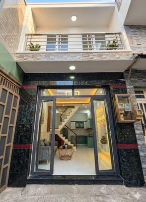 Nhà xây mới 100% - to đẹp