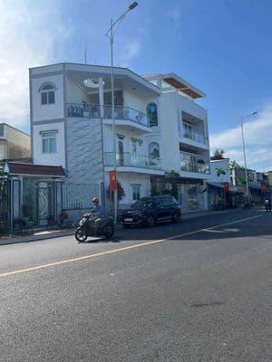 7 X 10M MẶT TIỀN ĐƯỜNG SÁT ĐẦM SEN