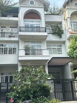 Cho Thuê Biệt Thự 4 Lầu Đầy Đủ Nội Thất KDC HimLam P.Tân Hưng Quận 7