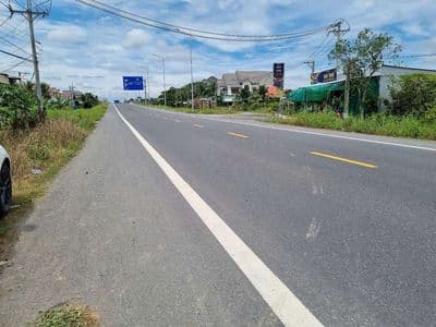 Bán đất mặt tiền đường