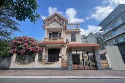 cần bán nhà đường lê hồng phong- hải phòng. Sau toà doji