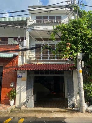 Cho thuê nhà Mặt Tiền Đường số 15