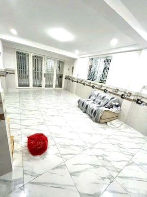 8 x 10m căn góc 3 mặt hẻm nguyễn văn luông