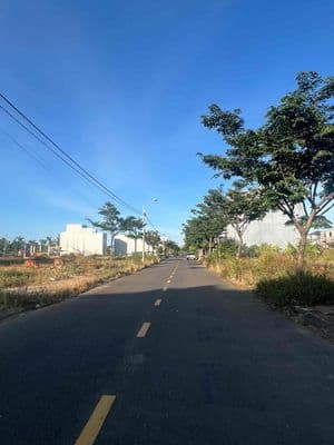 Lô đông nam bờ quan 20 đầm sen nam hoà xuân