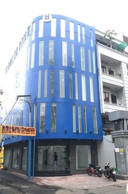 Góc 2mt hẻm huỳnh văn bánh_9x20m_trệt 4 lầu_thang máy