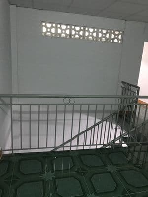 Bán nhà cấp 4, có gác lưng, hẻm ba gác, gần bệnh viện quận thủ đức
