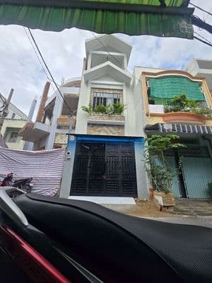 Nhỉnh 8 TỶ- siêu Phẩm 3 Lầu MỚI KENG Lê Ngã kế bên Tân Bình.