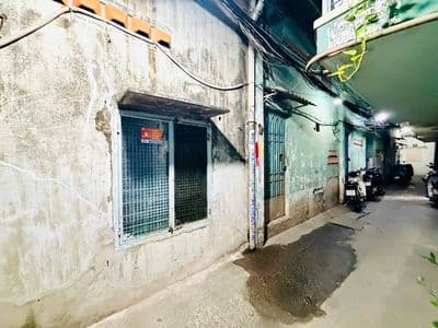 Khan hiếm P.25 bán đất tặng nhà C4 42m2 ngang 6m ngay ĐH Ngoại Thương