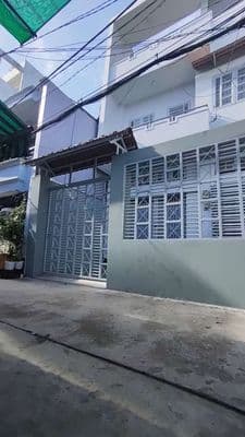 nhà ngang 6m, dài 14m, khu dân cư an ninh, gần chợ trường học