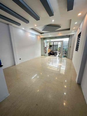 (14tr) Cho Thuê Nhà ,1 Trệt 2 lầu, Đường Xe Tải ,sát Đỗ Xuân Hợp-Q9