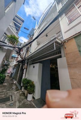 1435- nhà 3 tầng - gần quang trung - dưới 5 tỷ