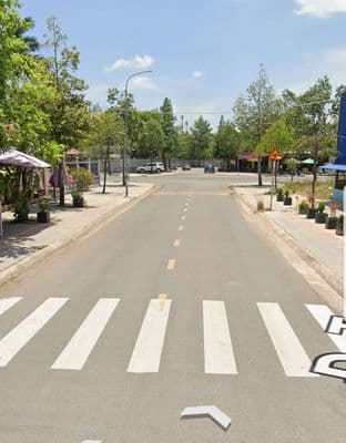 bán đất ngay sát đường Hùng Vương Phú mỹ,dt:13x20 full thỏk giá 8.7ty